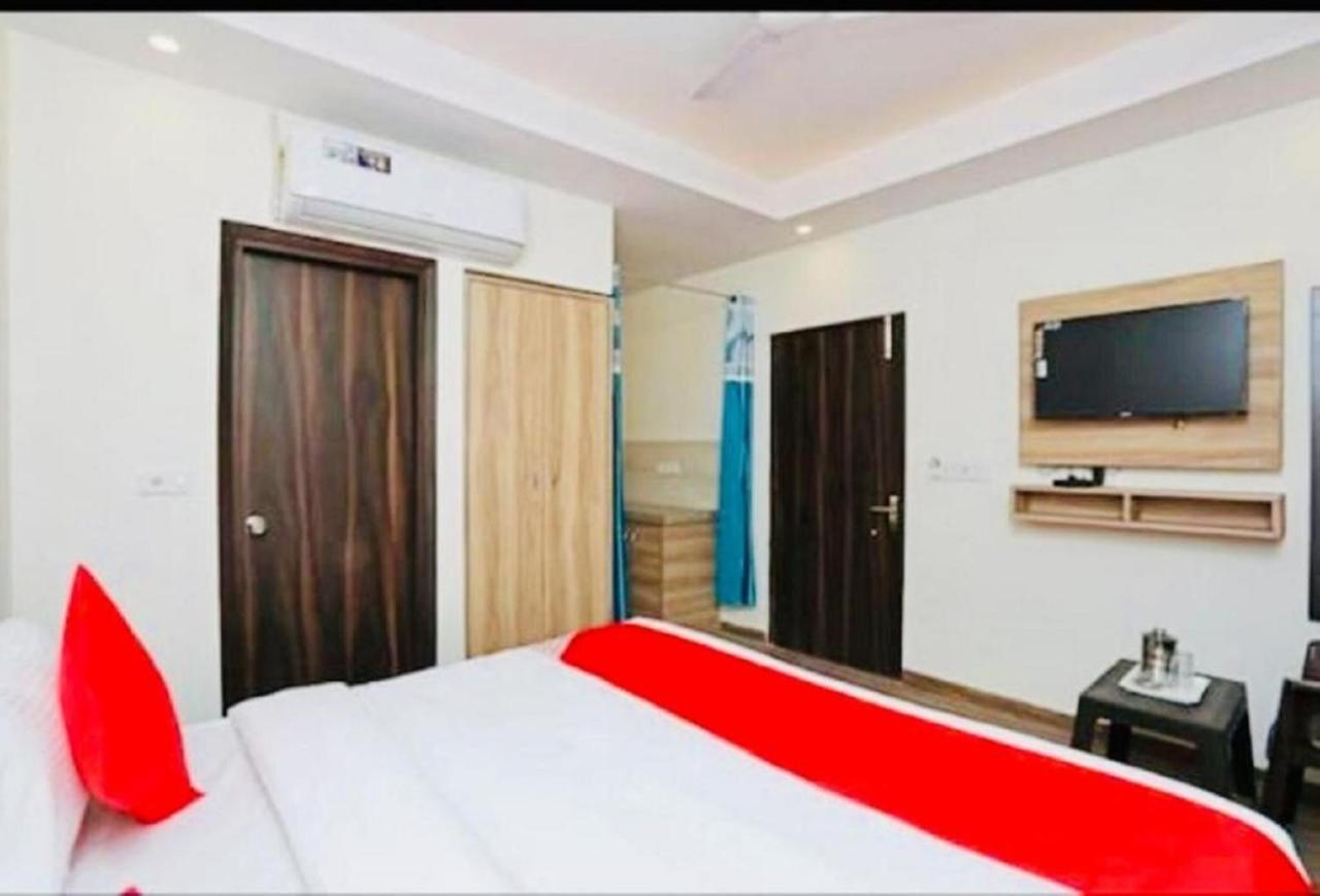 Del Fox Hotel, Delhi Airport New Delhi Eksteriør billede